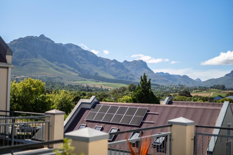 To Let 2 Bedroom Property for Rent in Onder Papegaaiberg Western Cape